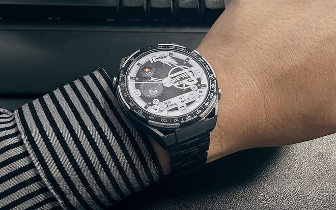 邦Watch Ultra外观抢眼尽显风采k8凯发入口潮流一族 解锁新体验：选择览(图1)